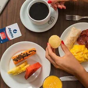 Hotel Valerim / Navegantes Itajaí